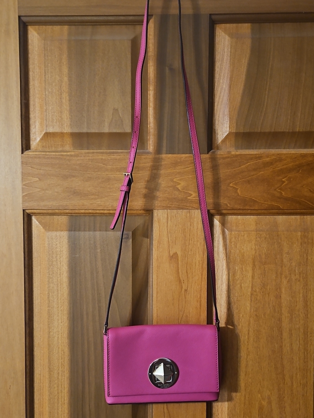Kate Spade Pink Crossbody Shoulder Bag with Turn-Lock Closure